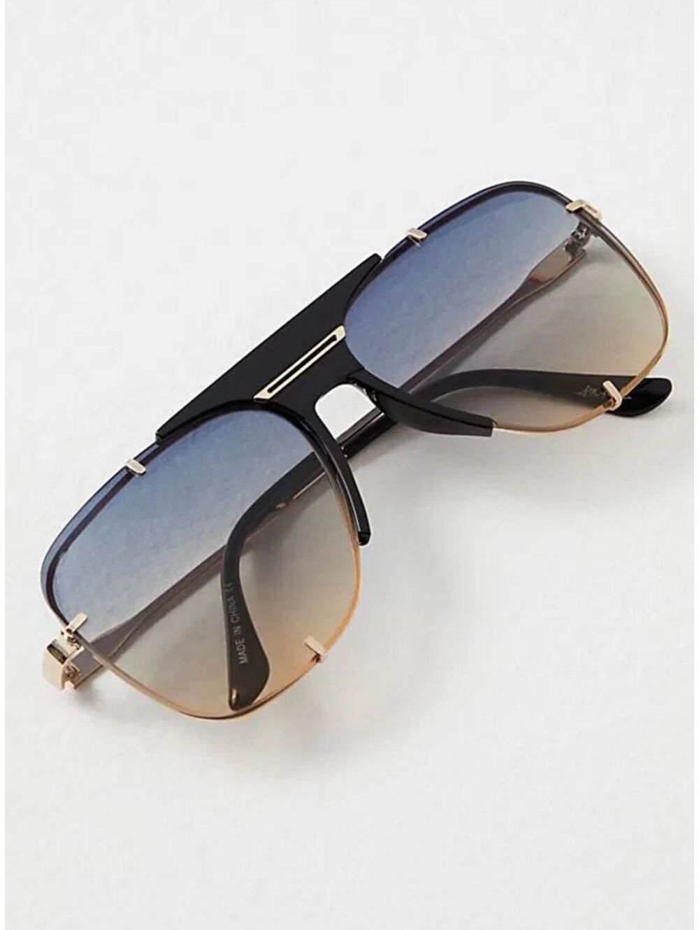 NWOT FREE PEOPLE DYLAN AVIATOR SUNGLASSES